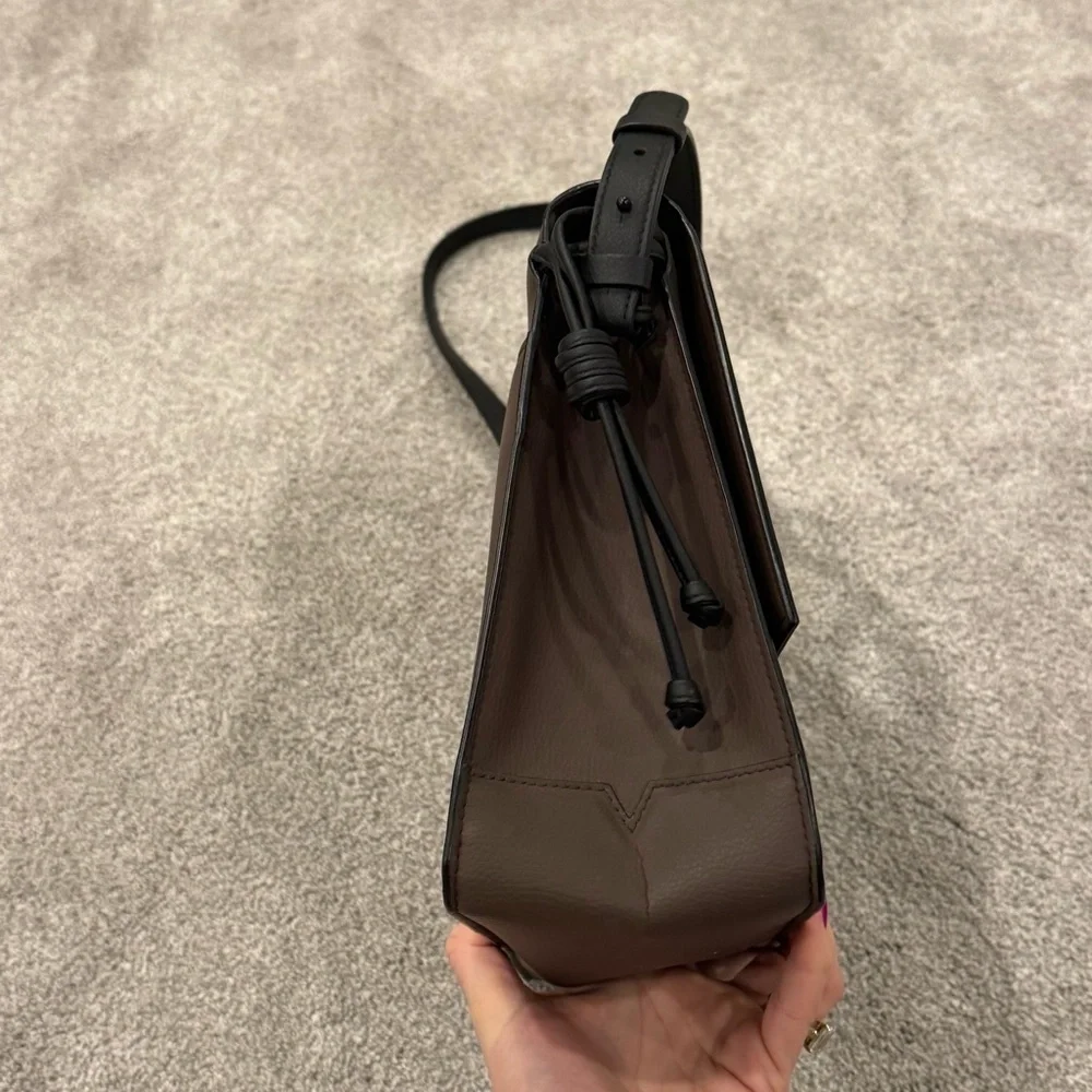 Von Holzhausen “The Handheld” Satchel Chocolate Brown and Black Trim - Picture 9 of 16